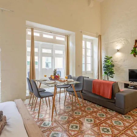 Bnbnova - Historic Duplex *