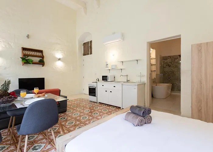 Lejlighed Bnbnova - Historic Duplex