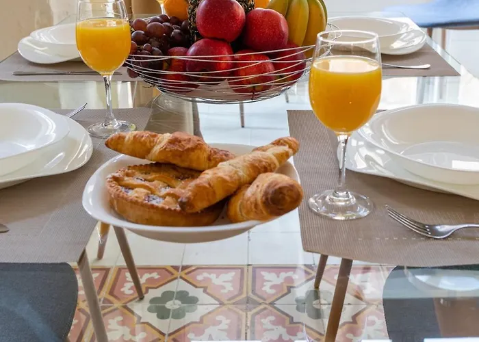 Bnbnova - Historic Duplex