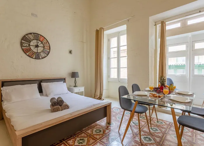 Bnbnova - Historic Duplex Lejlighed